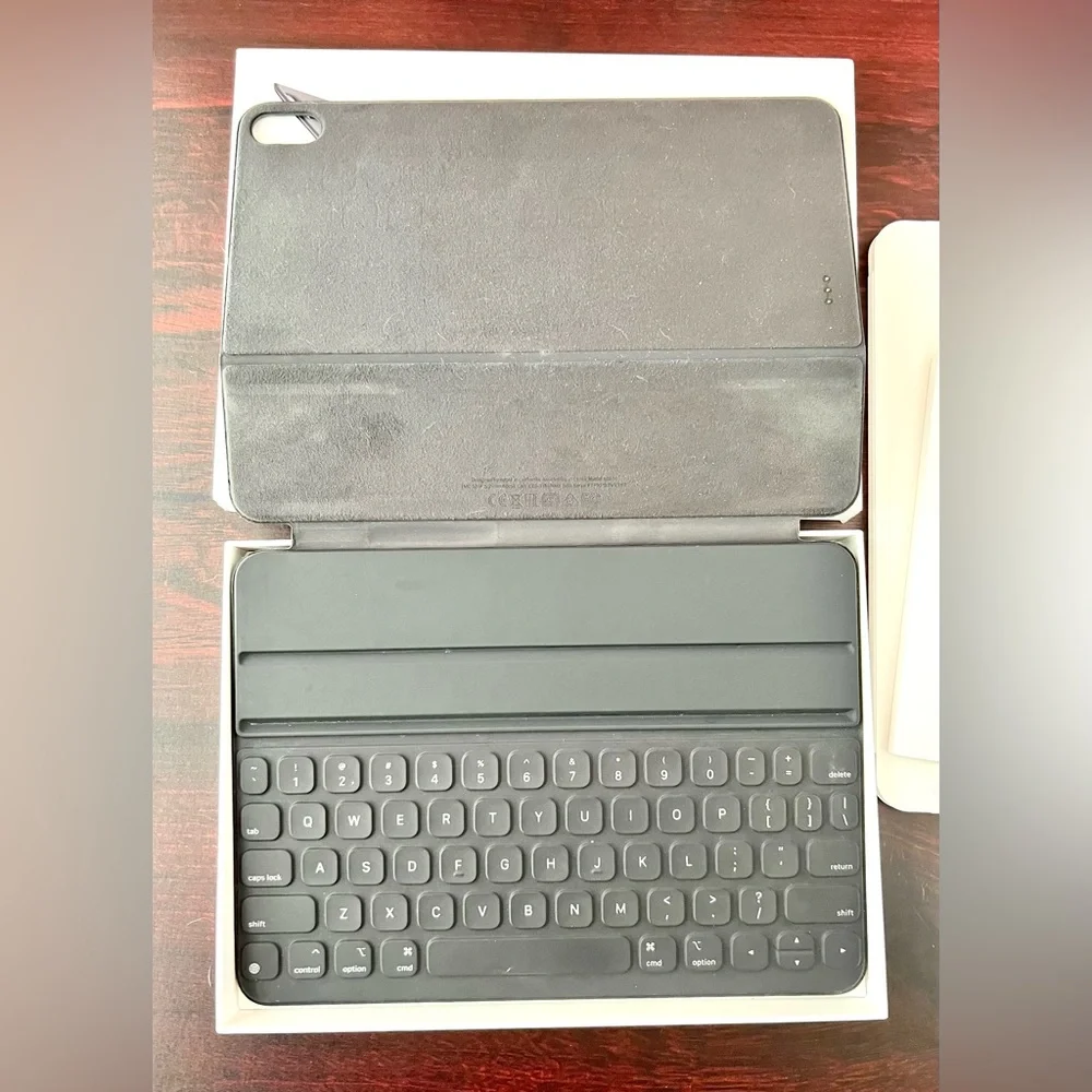 Apple Smart Keyboard Folio for iPad Pro 11-inch Model A2038